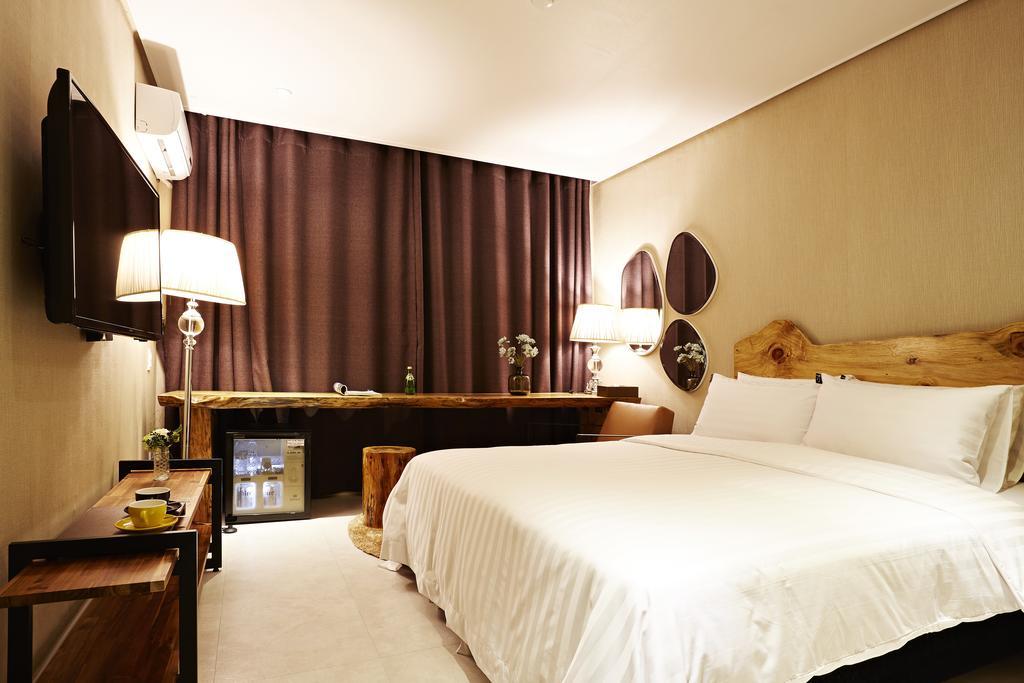 Hotel Namoo Cheong-Ju Cheongju Camera foto