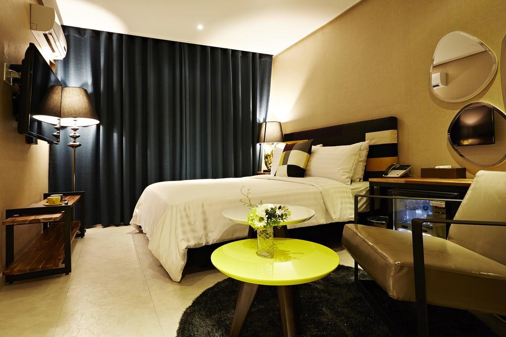 Hotel Namoo Cheong-Ju Cheongju Camera foto